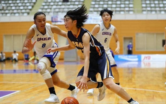 桜花相手に22得点11リバウンド…京都精華の1年生PF・八木悠香「冬は絶対日本一」