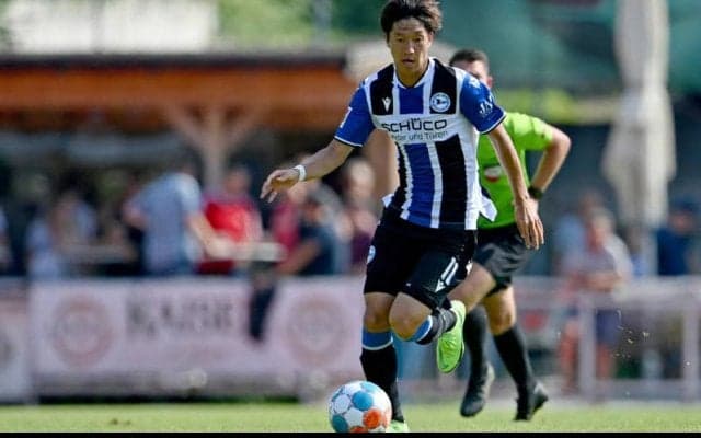 奥川、2度の決定機を生かせず… ビーレフェルトはフライブルクにゴールレスドロー《ブンデスリーガ》