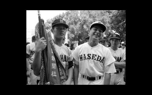 甲子園史に残る新旧「スーパー１年生コンビ」対決。快進撃の早実を横浜が迎え撃った