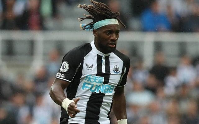 「訳分からん」“連続切り返し”でDFを翻弄！サン＝マクシマンの足さばきに「ロマンしかない」