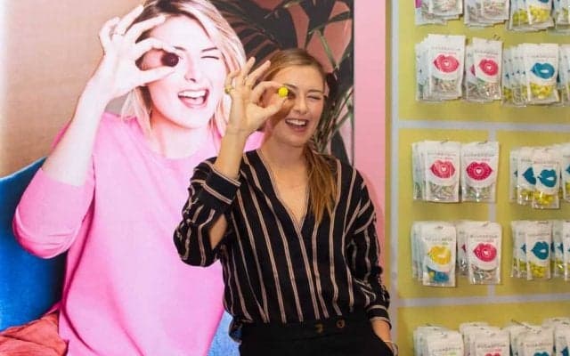 「ロシアの妖精」がヨーロッパ旅行の美しい写真をSNSでシェア、選手らも反応