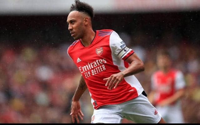 バルセロナがオーバメヤン獲得に関心？　構想外コウチーニョとのトレードを提案か