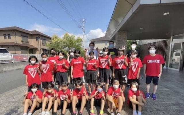 千葉ジェッツの新プロジェクトが始動…アカデミー生が介護施設で花の植付