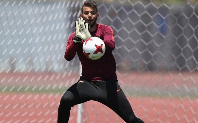 グラナダがスポルティング生え抜きGKマクシミアーノを完全移籍で獲得