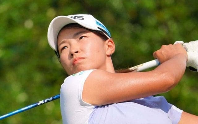 渋野日向子＆原英莉花もスマイル　青木瀬令奈の“英国での3枚”に反響「綺麗な青空」