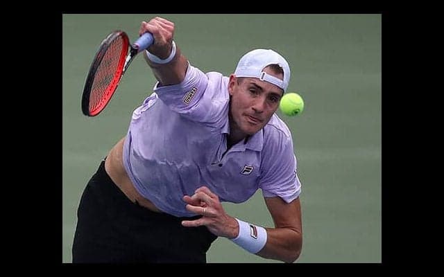 イズナー 史上2人目の快挙達成