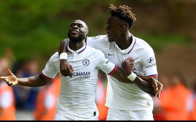 「今はライバルだね」トモリが戦友エイブラハムのセリエA参戦を歓迎