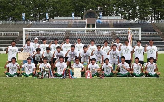 青森山田が16年ぶりV　PK戦突入寸前、決勝弾のDF丸山「足が取れても決める気持ちで」