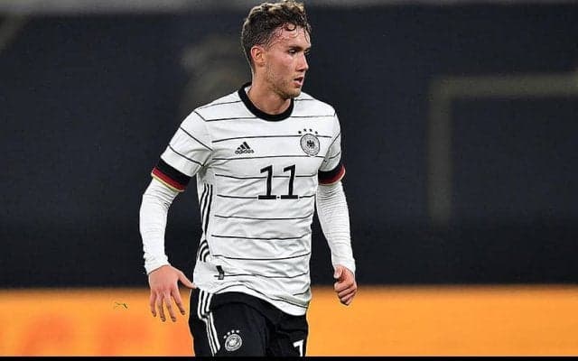 ヴォルフスブルク、ベンフィカからドイツ代表FWワルドシュミットを獲得！