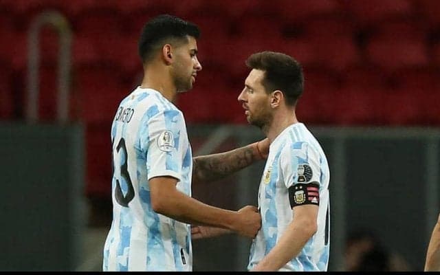 アルゼンチン代表DFロメロ、メッシからバルサ入団の勧誘があったと明かす　「僕を連れていきたいと…」