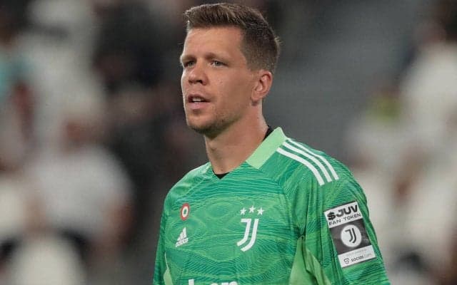 PK献上にバックパス処理ミス…大乱調のユベントス・シュチェスニーに「真面目なドアマンを連れてきて」