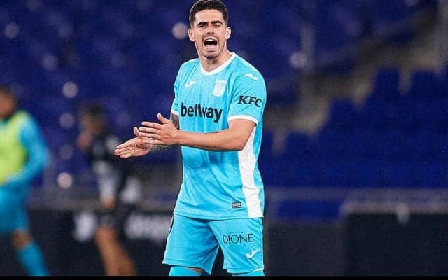 原大智の移籍迫るアラベス、新FWデ・ラ・フエンテが加入