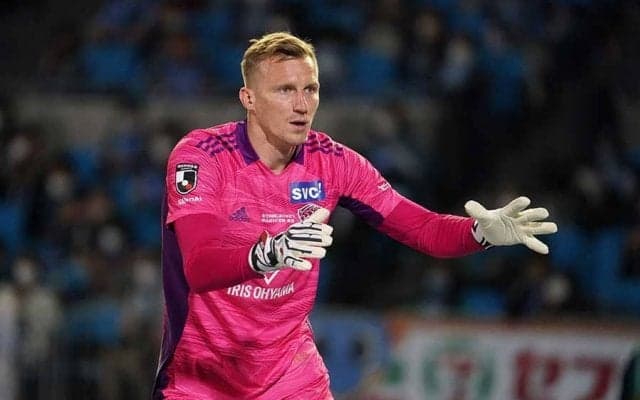 【月間表彰】GKが選ぶ「凄いGK」第1位、仙台スウォビィクは何が凄いか？　元日本代表が対談で迫る