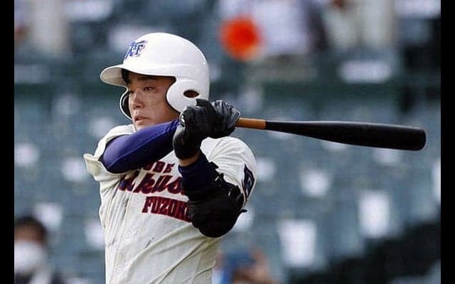 【高校野球】「歴代の主将でトップクラス」　サヨナラ勝利の神戸国際大付、指揮官が“惚れる”4番