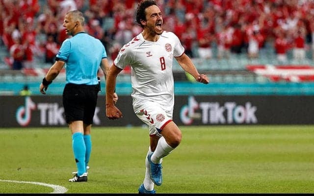 セビージャがドルトムントからデラネイ獲得!　4年契約にサイン