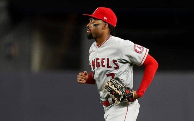 【MLB】「これだから野球は素晴らしい」　エ軍外野手が敵ファンを“寝返らせた”粋な行動とは