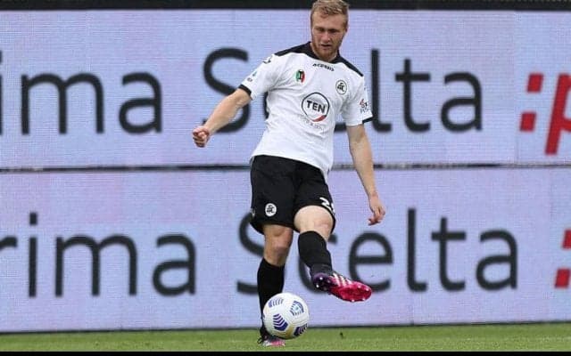 ミランMFポベガ、トリノにレンタル