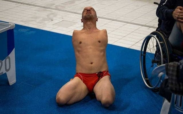 「言葉がない」「心から拍手を」　パラ競泳の練習で撮られた1枚のスタート写真が話題に