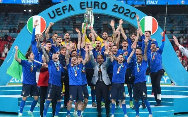 ユーロ王者のイタリア代表が発表！ 優勝メンバーに加え、長期離脱のザニオーロが復帰《カタールW杯欧州予選》