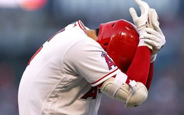 【MLB】大谷翔平、150キロ剛速球を右手首付近に受ける　絶叫＆苦悶の表情に本拠地騒然
