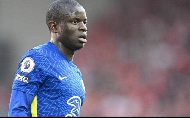 前半で交代のカンテ、足首の痛みが再発