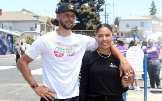 ステフィン・カリーが母校の女性アスリートのために奨学金を創設