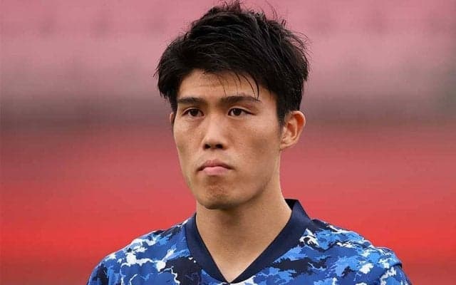 アーセナル冨安健洋、早速の新ユニホーム姿に海外ファン期待「すでに彼を気に入った」