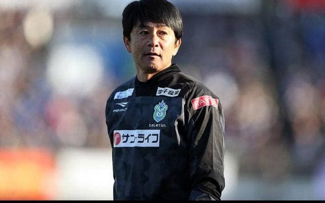 残留争い中の湘南が電撃監督交代、浮嶋敏監督が退任し山口智コーチが後任に