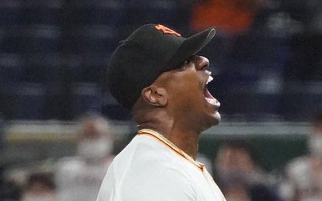 巨人・ビエイラ、外国人新記録の32試合連続無失点　164キロ豪速球で3人斬り