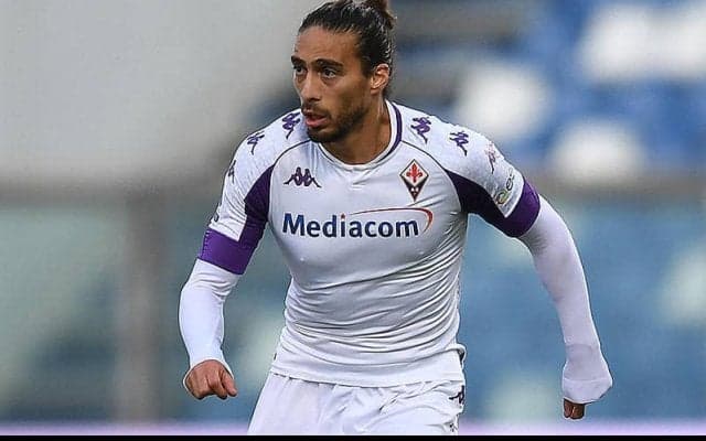 カリアリ、ヴィオラ退団のカセレスを1年契約で獲得