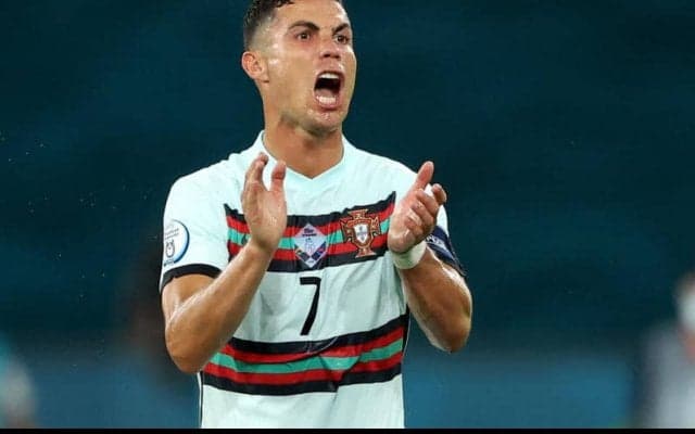 終盤のC・ロナウド弾2発でポルトガルがアイルランドに劇的勝利《カタールW杯欧州予選》