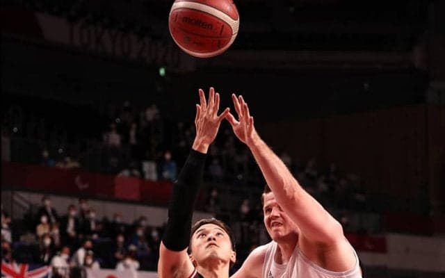 車いすバスケ男子日本代表がイギリスに勝利…初の決勝進出／東京パラリンピック