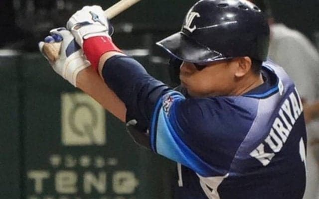 西武・栗山巧、球団初の生え抜き2000安打達成　元同僚・牧田から鮮やか流し打ち