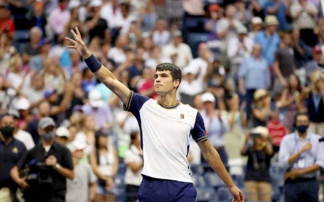 大会序盤の大番狂わせ。18歳のアルカラスがチチパスを破る