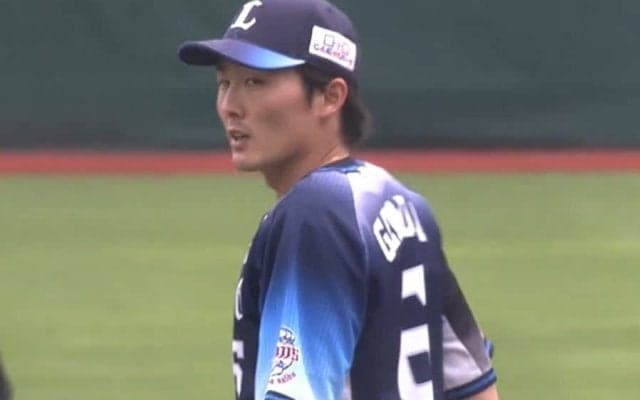 ベースこする“足技”が「美しすぎんか」　西武源田の時短併殺が「流れる流れる」