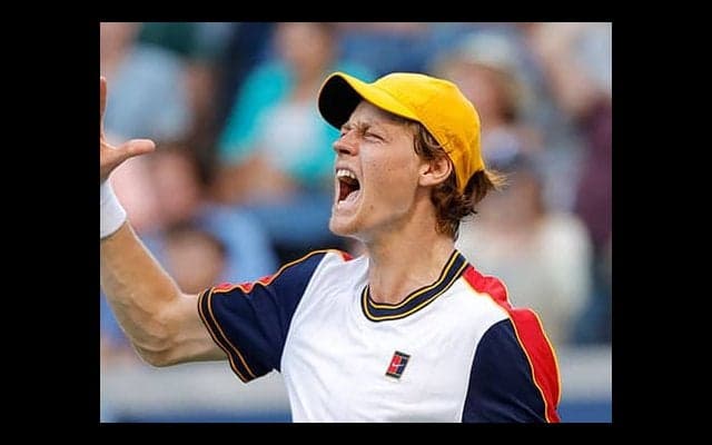 シナー初16強 モンフィス撃破