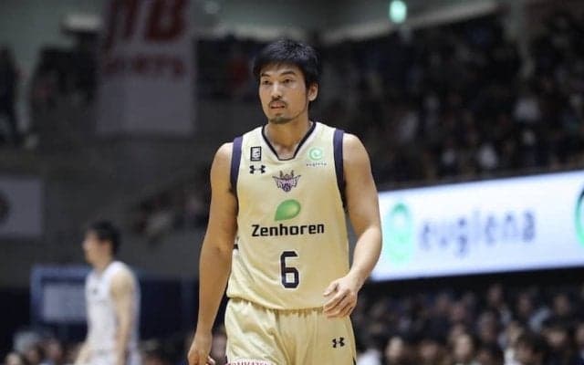 琉球が背番号「6」を永久欠番に…クラブに栄光をもたらした金城茂之氏を称える