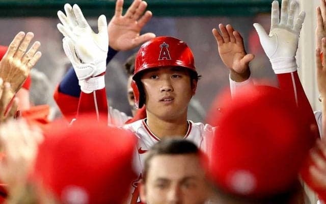 【MLB】大谷翔平、43号で激撮されたスイング直後の表情　「フグみたいだ」と米ファン注目