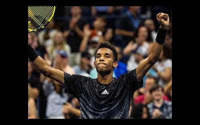 オジェ 逆転勝ちで全米8強へ