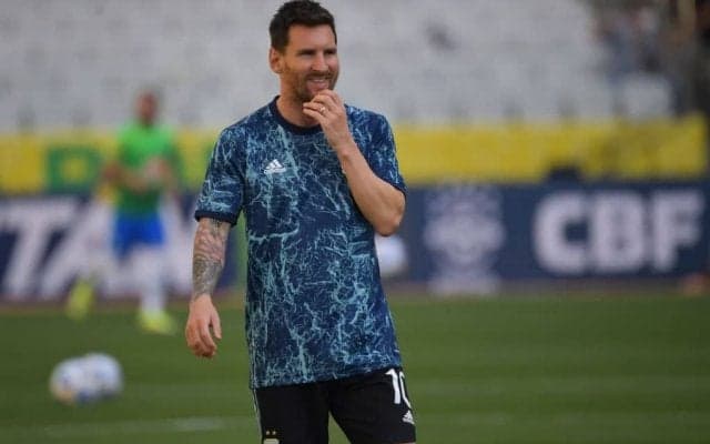 リオネル・メッシの「凄すぎる」FK練習!!中止となったブラジル代表対アルゼンチン代表前の練習に大注目！【動画】