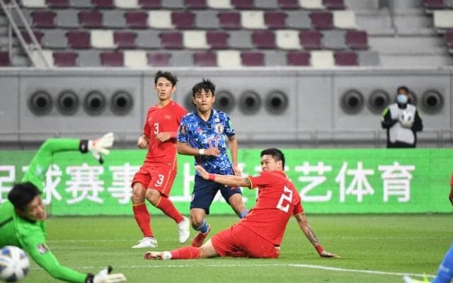 【サッカーW杯最終予選】「鎌田大地が良くない現状でトップ下は久保建英」「2戦目の改善は4年前と同じ現象」【中国戦の激論】（1）