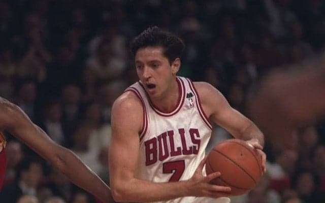 殿堂入りするクーコッチをブルズのOBたちが語る「ユニークな選手」「エゴがなかった」