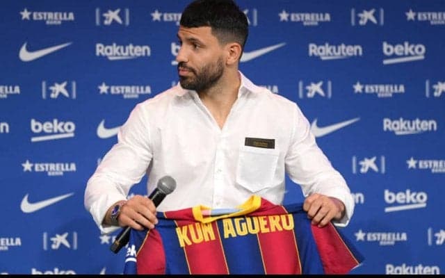 待たれるバルサデビュー、アグエロは復帰時期を明言せず