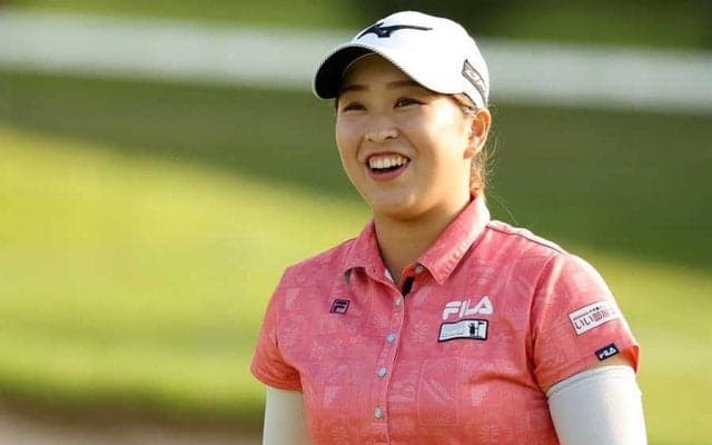 19歳西郷真央、大会最年少V王手　44歳大山志保に感謝「こんな下っ端の私に優しく…」