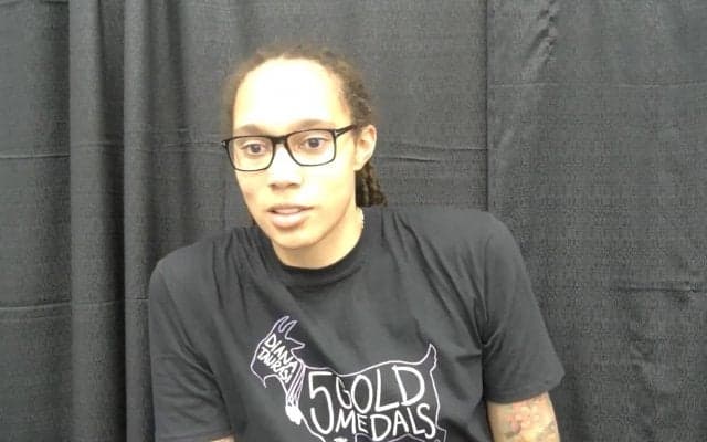 豪快ブリトニー・グライナー、WNBAキャリア22発目のスラムダンク！