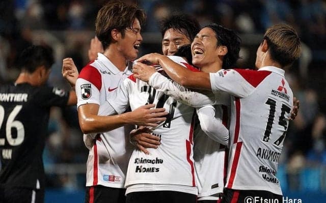 【横浜FCー浦和】酒井宏樹、汰木康也、大久保智明…「合計24本の撃ち合い」に勝利した浦和レッズ　原悦生PHOTOギャラリー「サッカー遠近」