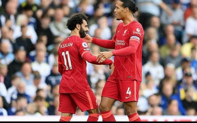 サラーのPL100点目などでリバプールが快勝!　一方、18歳エリオットが足首に重傷…《プレミアリーグ》