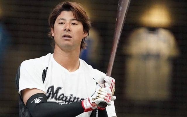 「腕やっっば！」　ロッテ、イケメン内野手の“ムキムキ肉体美”に「選べる主菜」の謎