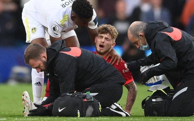 後方からのタックルで足首があらぬ方向へ…エリオットの負傷にクロップ監督が言及「明らかに酷いケガ」