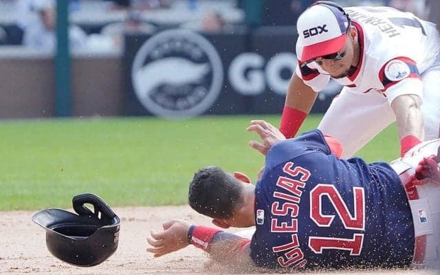 【MLB】「恐らく一番カッコ悪い」大谷の“相棒”、顔面強打＆海老反りの“赤面ヘッスラ”